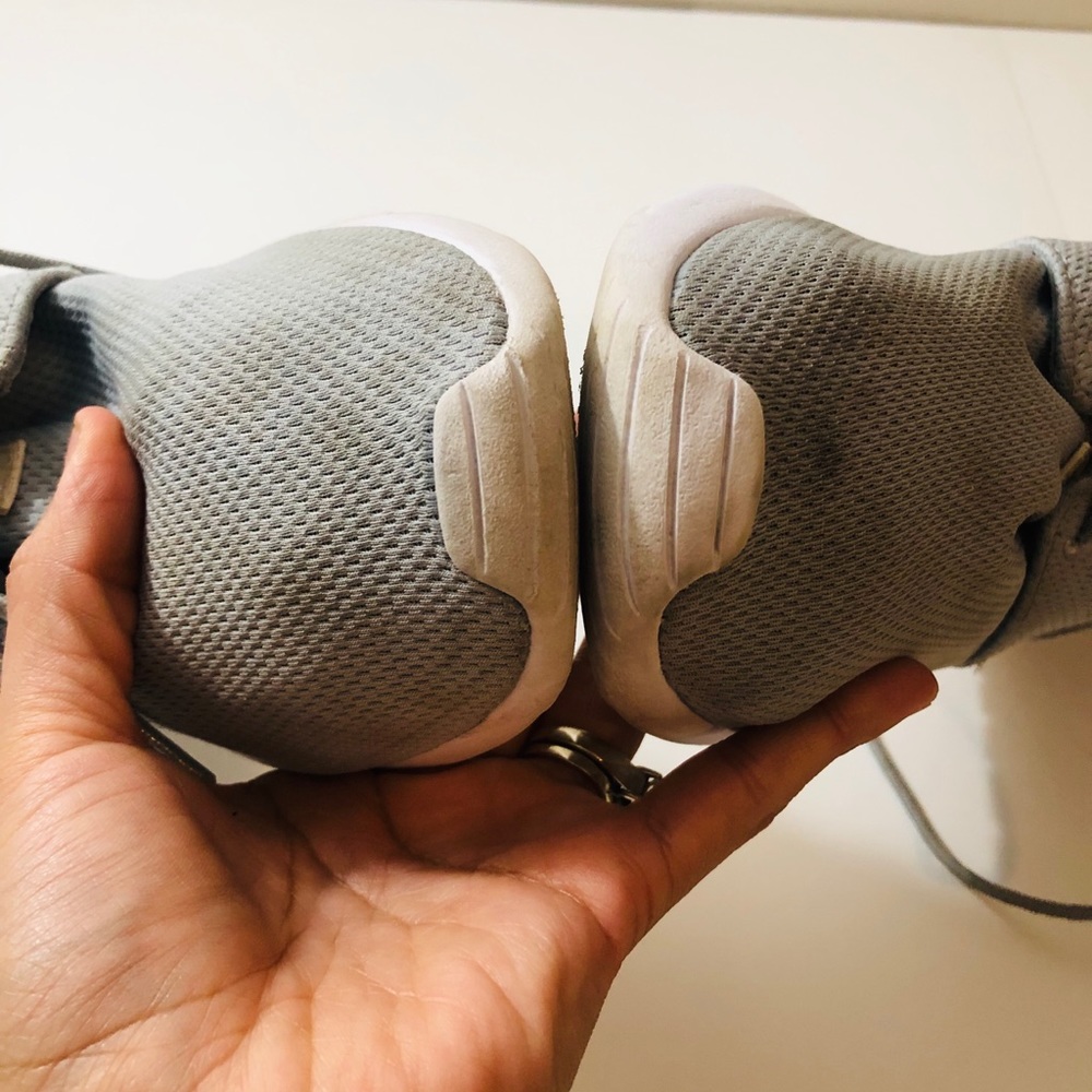 Nike woman’s Roche 1 shoes - Picture 5 of 8